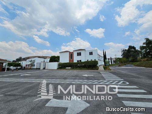 HACIENDA DE LAS FLORES CASA EN RENTA