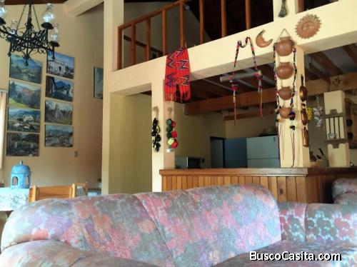 VENDO HERMOSA CASA AMUEBLADA EN SAN LUCAS SACATEPEQUEZ