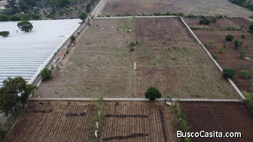 EN VENTA TERRENO COMERCIAL 4 MANZANAS EN BARCENAS VILLA NUEVA 