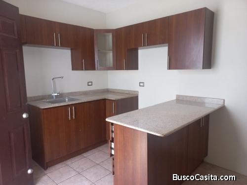 APARTAMENTO EN RENTA HACIENDA REAL ZONA 16 DE UNA HABITACION