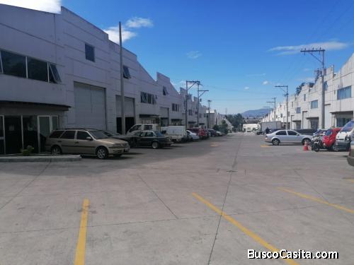 BODEGA EN RENTA EN AVENIDA PETAPA ZONA 12
