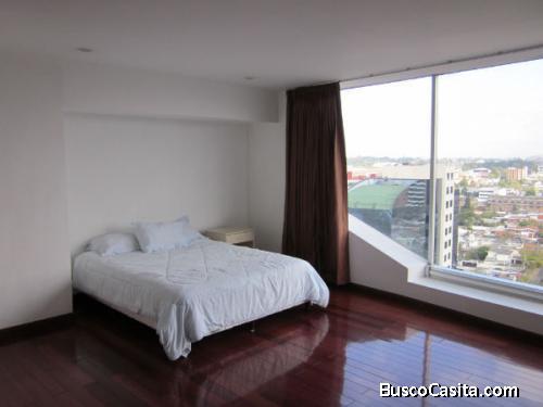 ESPECTACULAR APARTAMENTO AMUEBLADO EN RENTA EN EDIFICIO MODERNO DE ZONA 13