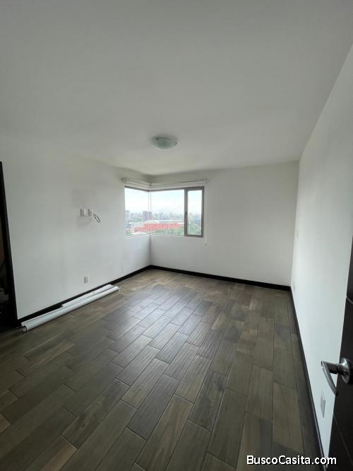 APARTAMENTO EN RENTA ZONA 10 INCLUYE LINEA BLANCA 