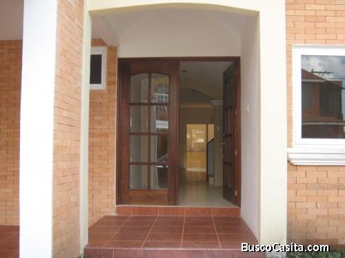 CASA EN RENTA CAES, CONDOMINIO STA CLARA