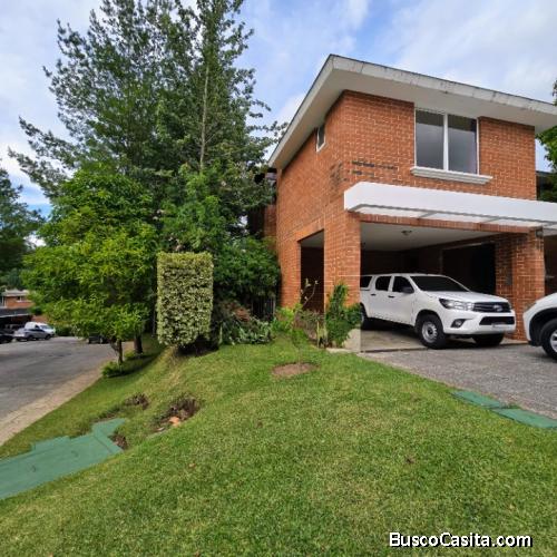 Casa en Venta en Residenciales Colinas de Castel, Fraijanes