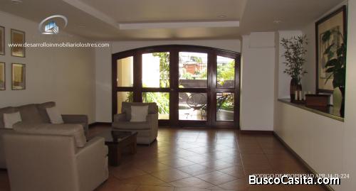 EN RENTA APARTAMENTO ZONA 14, LAS AMERICAS