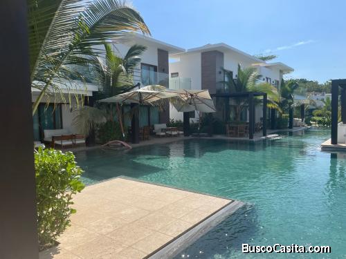VENTA DE VILLA AMUEBLADA  CAMINO A MONTERRICO