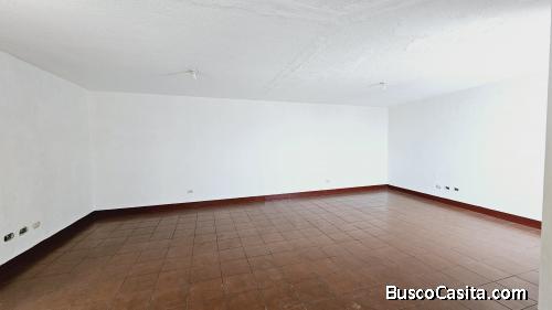 Casa para Oficina o Comercio en Renta en Zona 1 Mixco