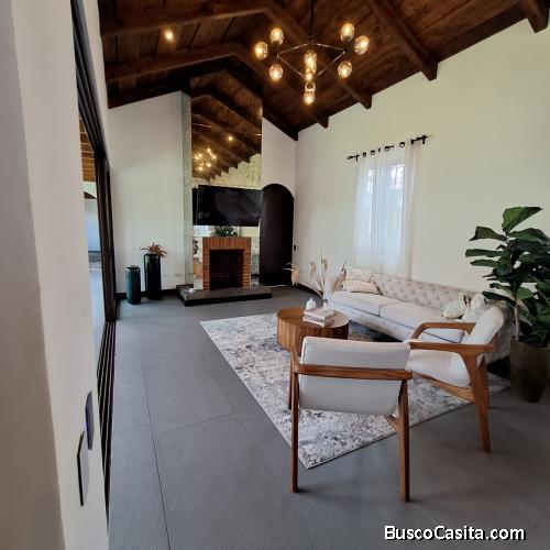 Casa en venta Estilo Colonial en Sacatepequez 