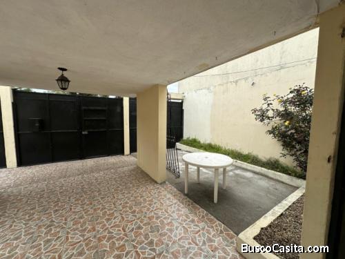 Residencia en venta en condominio en zona 11