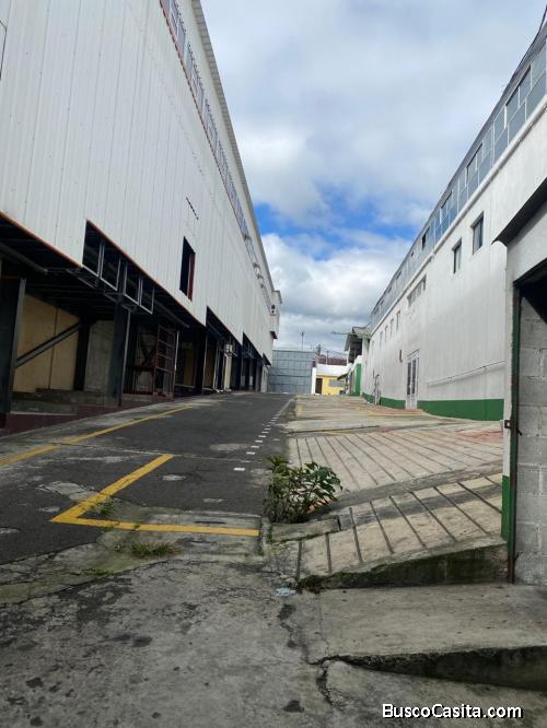 RENTO VARIAS BODEGAS UNIDAS 8,000 MTS ZONA 2 MIXCO COTIÓ