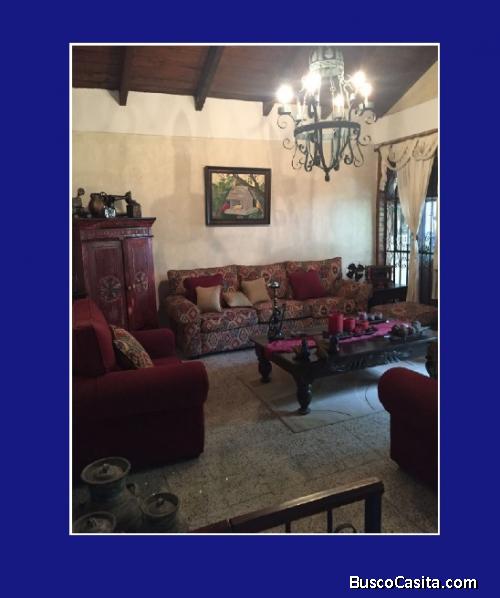 Venta casa cerca Calzada Aguilar Batres
