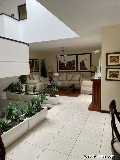 Casa en venta en km 16 de carretera a El Salvador, fraijanes