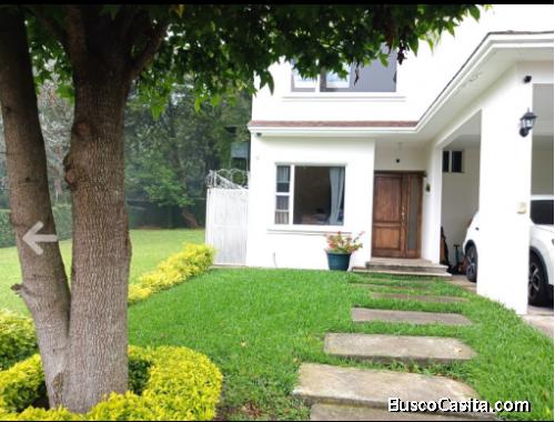 Casa en venta en la Fontana