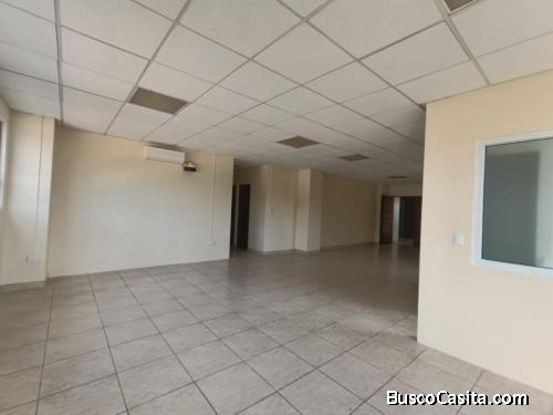 OFICINA EN RENTA EN ZONA 13