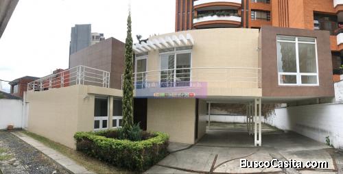 Casa para Oficina en Alquiler Zona 14, 9 Ambientes, 14 Parqueos, U$3,200