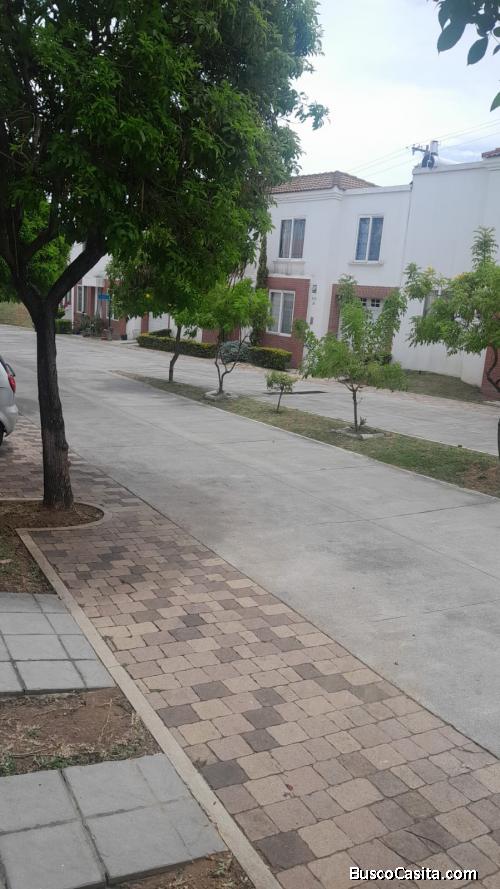 Casa en venta Hacienda las flores Villa nueva 