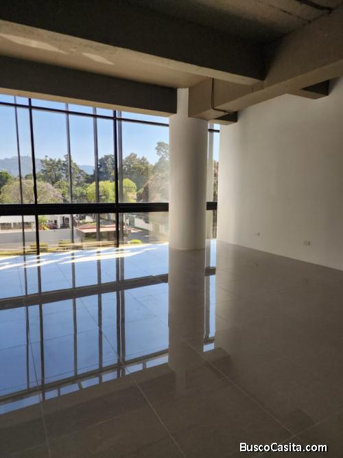 En #Venta  Y #Renta oficina en zona 14.