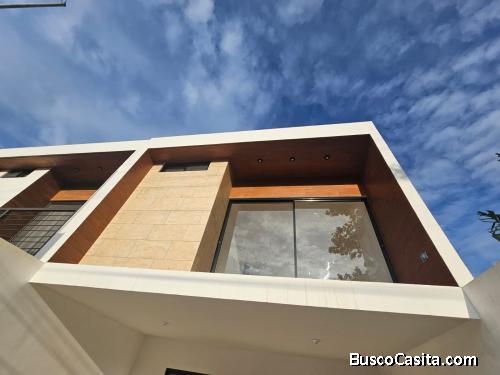Vendo Casa Nueva en Residencial de Zona 16 Guatemala