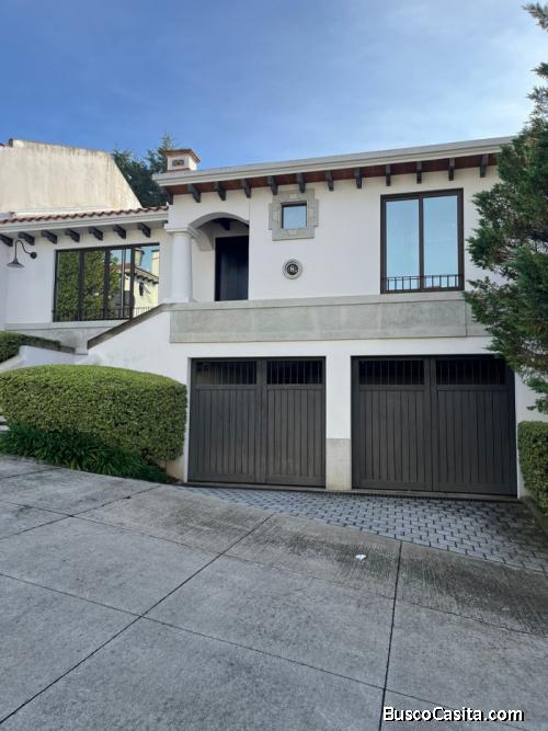 Preciosa e increíble casa en RENTA Lazos de Fraijanes