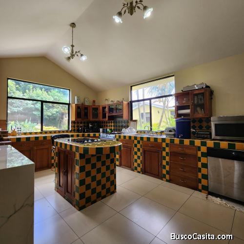 Casa en Venta en Aldea San José El Manzano, Santa Catarina Pinula