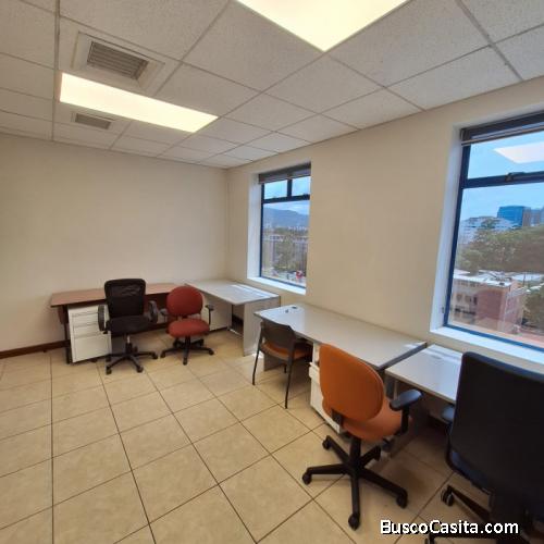 Oficina en renta Boulevard Los Próceres Zona 10