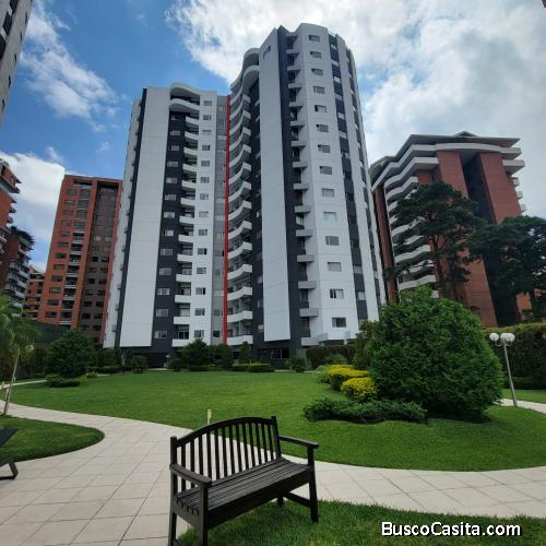 RENTA DE APARTAMENTO EN ZONA 14 EDF. ATTICA