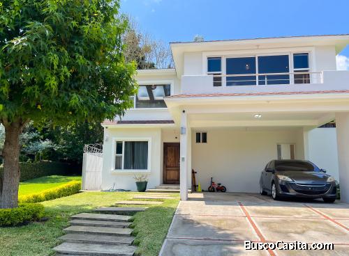 Casa en Venta en Condominio Km 24 Carretera a El Salvador | 3 Habitaciones con Jardín Amplio