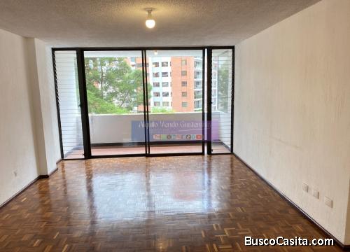 Apartamento en Alquiler Zona 14, 2 Habitaciones, 105 m2, US$800