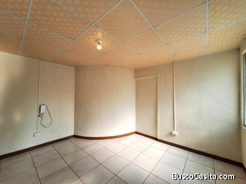 Oficina en renta zona 10