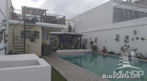 CASA EN VENTA EN AVENIDA INDEPENDENCIA, ZONA 2