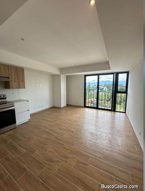 Apartamento en renta zona 9 ubicación privilegiada