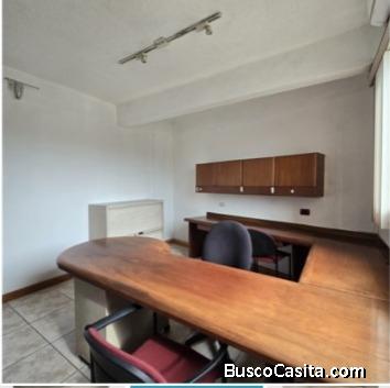 RENTA DE OFICINA ZONA 12 CERCA DE LA USAC