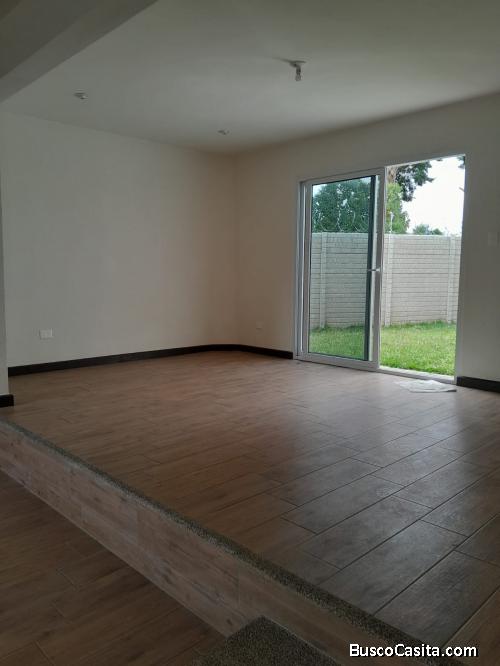 CASA EN RENTA CONDOMINIO VILLA CAPELO