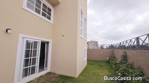Casa nueva en Venta en Exclusivo Cond en CAES Fraijanes