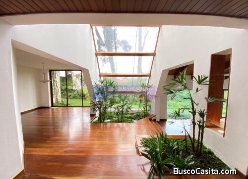 Casa en Venta Carretera El Salvador Km 12.7, 4 Habitaciones, 700 m2, US$1,000,000