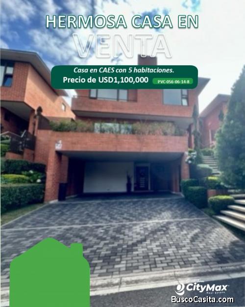 Espectacular y amplia casa en venta en Carretera a el Salvador.