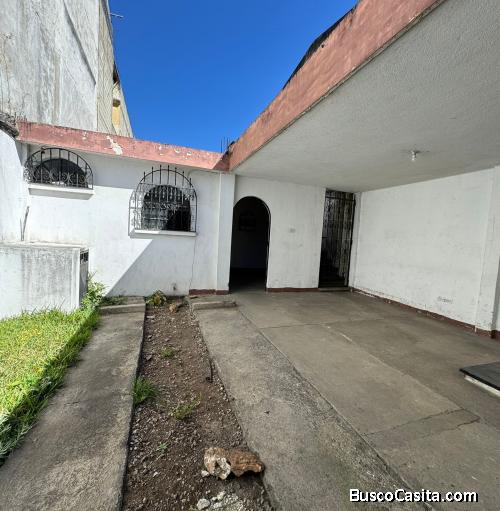 Casa en renta Aurora I zona 13 Para uso comercial o Vivienda 