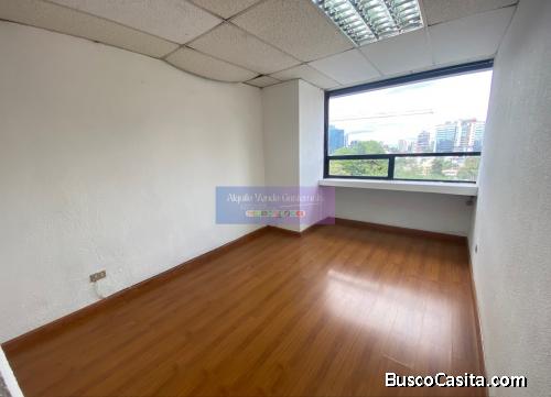 Oficina en Alquiler Zona 10, 4 Ambientes, 70 m2, US$793