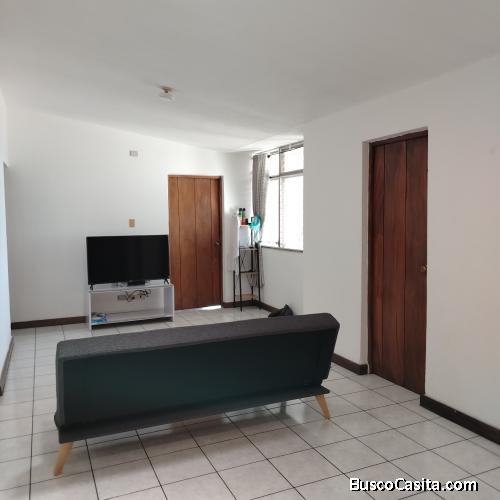 Venta de casa en Colonia Miraflores Sur zona 11