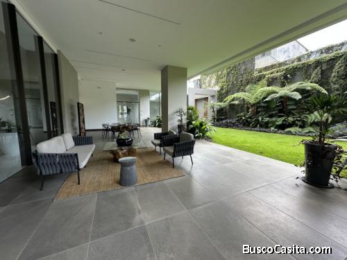 Apartamento en Venta y Renta en Zona 14