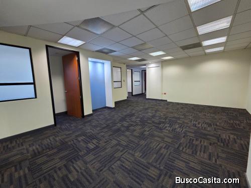 Oficina en Alquiler 200 metros Zona 14 