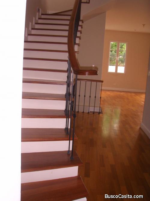 CASA EN VENTA EN VISTA HERMOSA ZONA 15, CODIGO 95_CV01