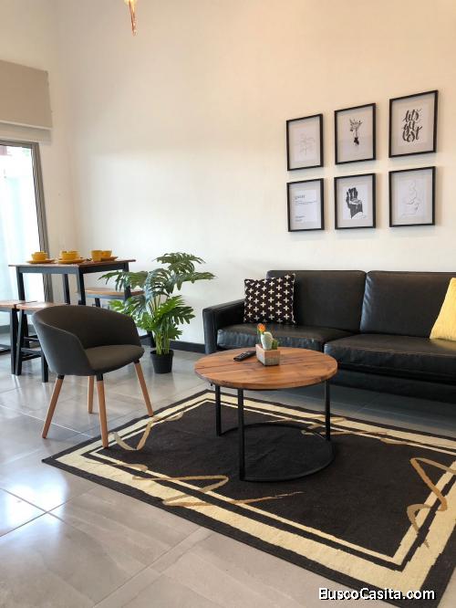 Apartamento Amueblado de 1 habitación en Renta en Zona 15