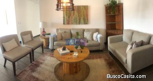 Apartamento en Alquiler Zona 10, 3 Habitaciones, 116 m2, US$1,300