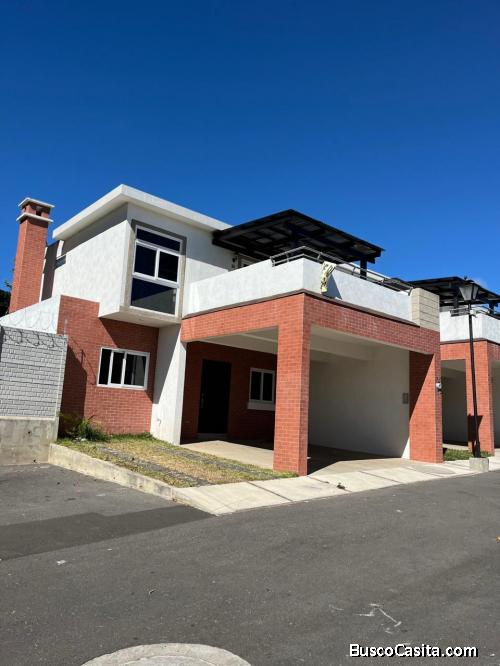 CASA EN RENTA, CONDOMINIO VILLAS CAPELO CARRETERA A EL SALVADOR