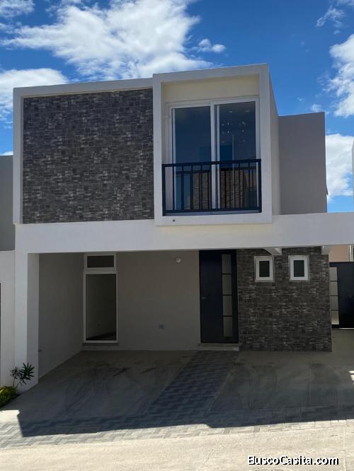 Casa en Renta en Carretera al Salvador km 25