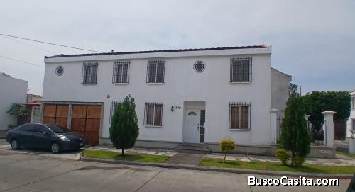 Vendo Casa Grande en Sector Residencial