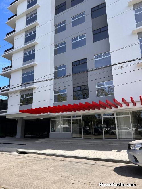 Oficina de 825 mts en alquiler en zona 9