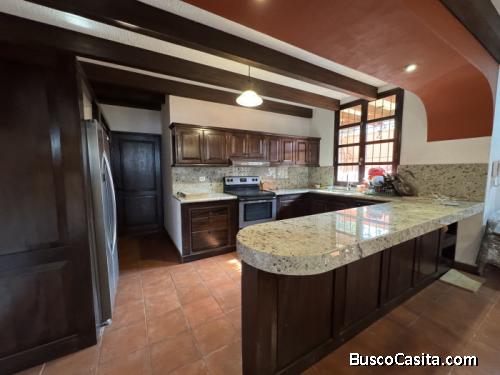 Casa Amueblada en Renta en Residencial Bella Vista